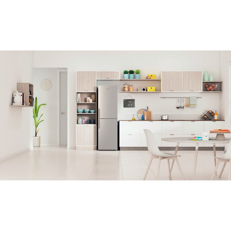 Indesit IB55732SUK Freestanding Fridge Freezer