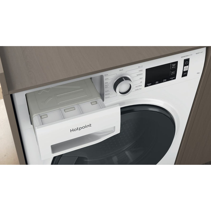 Hotpoint NT M11 9X3E UK Heat Pump Tumble Dryer - White