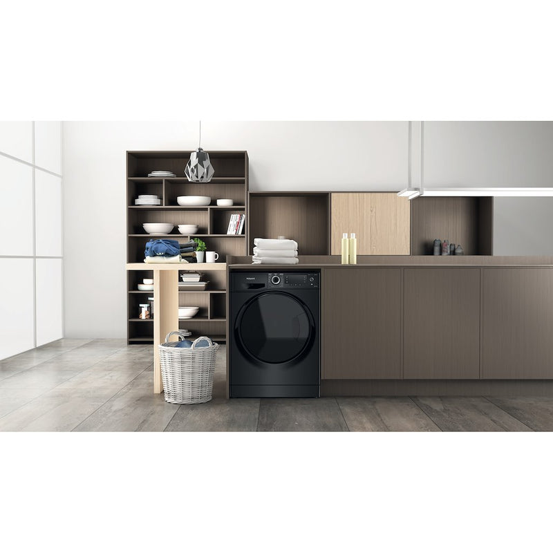 Hotpoint NDD8636BDAUK Freestanding Washer Dryer