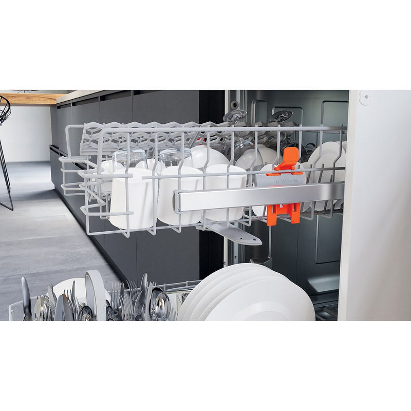 Hotpoint Slimline HF9E 1B19 UK Freestanding Dishwasher
