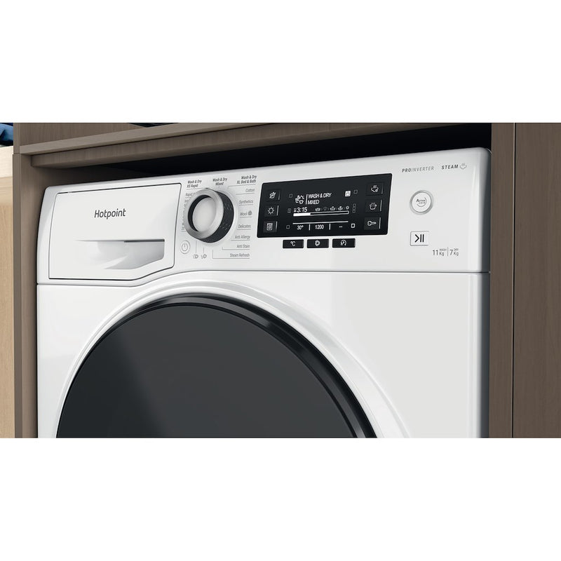 Hotpoint NDD11726DAUK Freestanding Washer Dryer