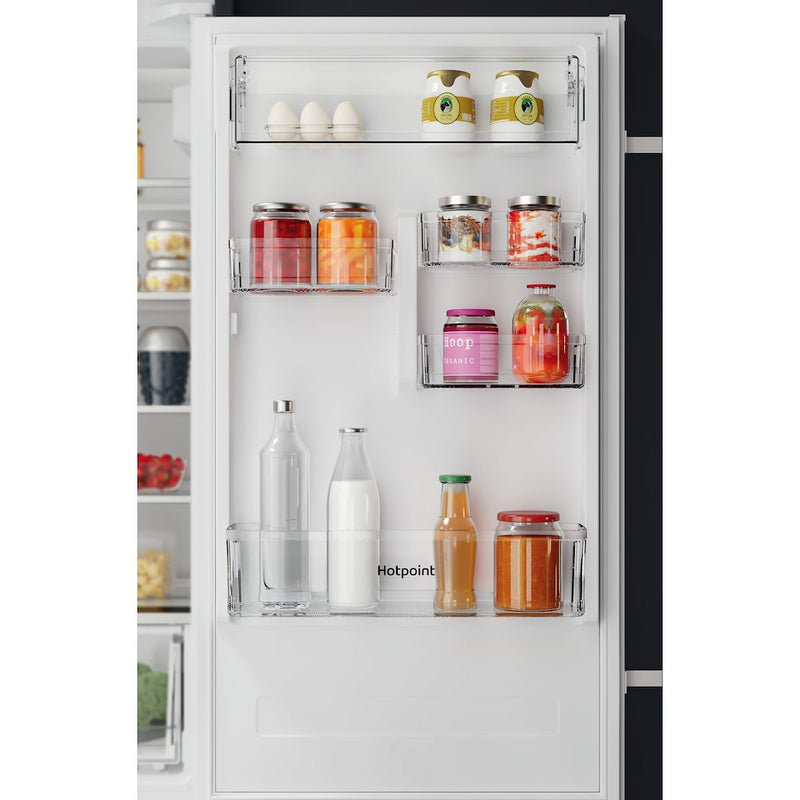 Hotpoint HTC18T112 Built in Fridge Freezer