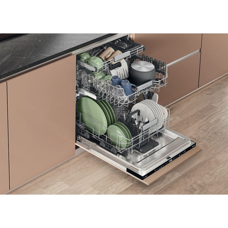 Hotpoint Hydroforce H8I HT59 LS UK Built in 14 Place Setting Dishwasher