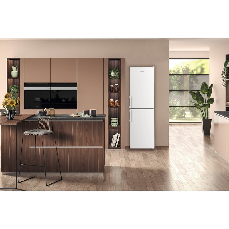 Hotpoint HB55 732 W UK Low Frost Fridge Freezer - White